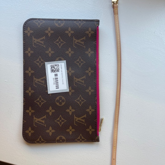 Louis Vuitton Wrislet - Picture 4 of 4